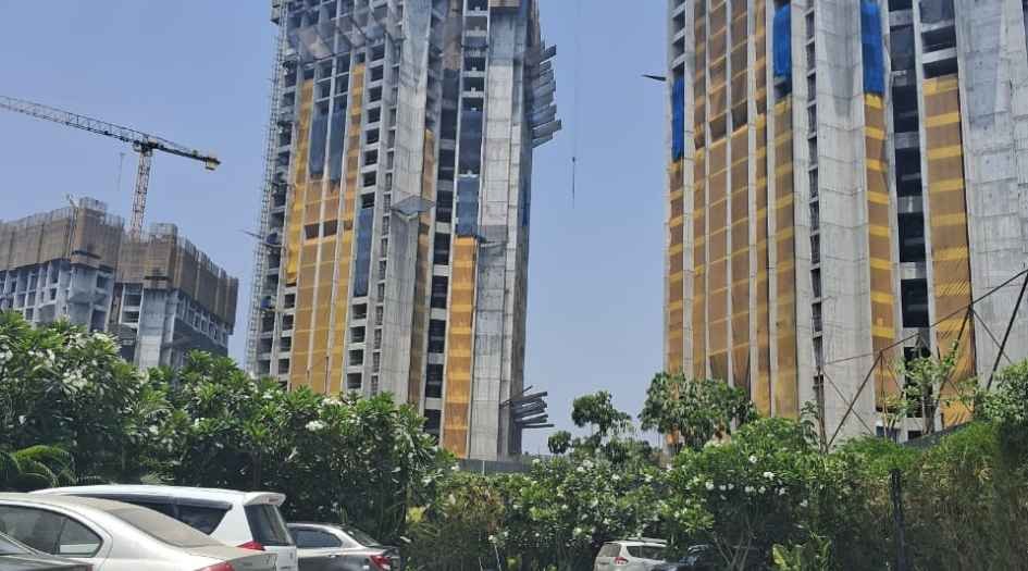 Oberoi Forestville-Kolshet-construction-image-2